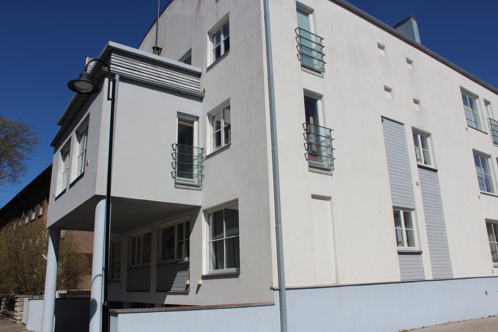 Long Holiday Apartment Kuressaare Exteriör bild