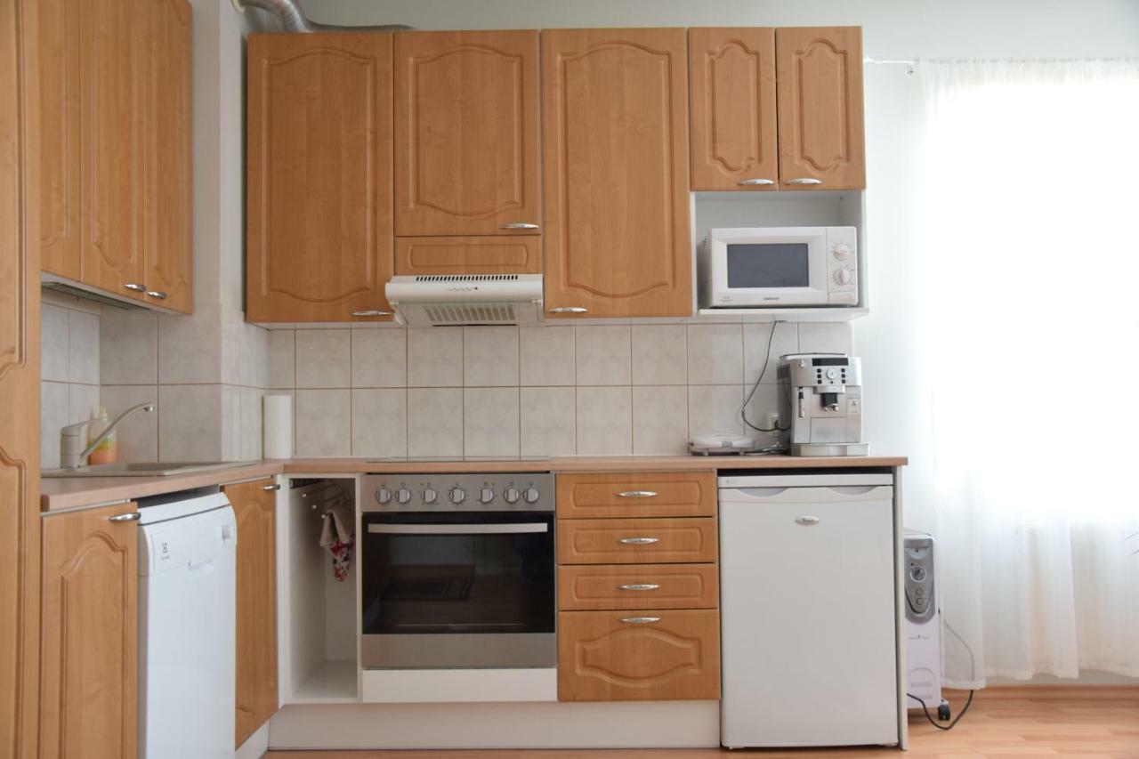 Long Holiday Apartment Kuressaare Exteriör bild